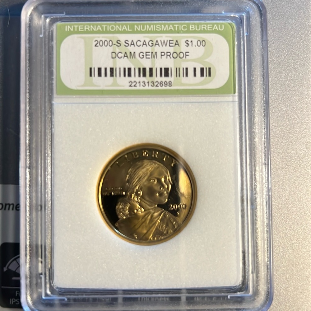 Vintage 2000 S Sacagawea One Dollar USA Coin